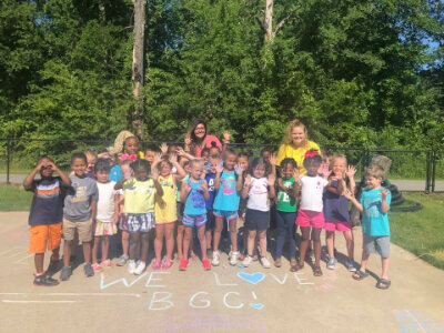 Group photo of a young class